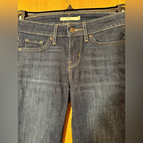 Levi 712 Slim size 25 dark wash jeans - Picture 4 of 5